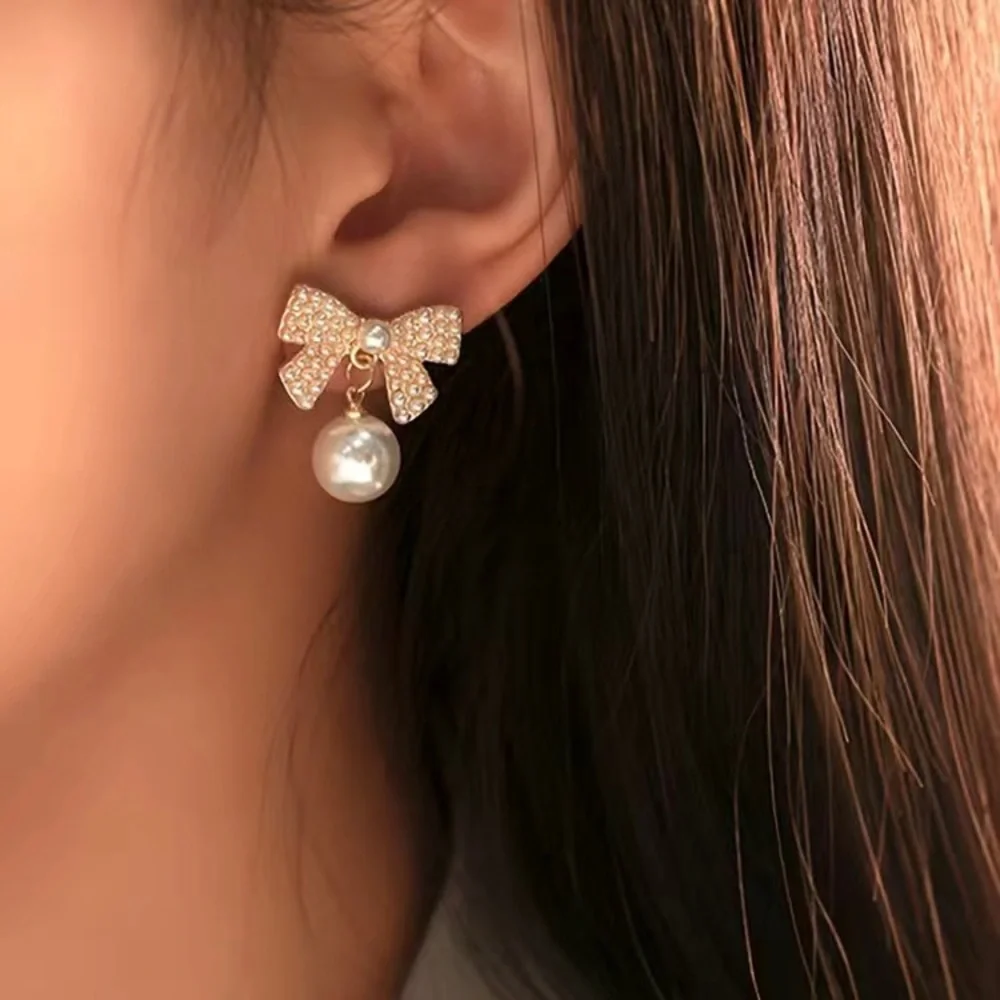 None white bow